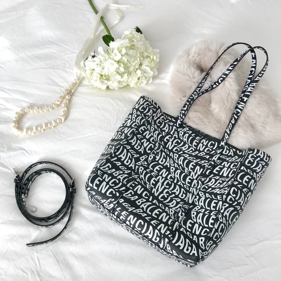 ✧ Balenciaga • Leather Tote Bag - Picture 3 of 10